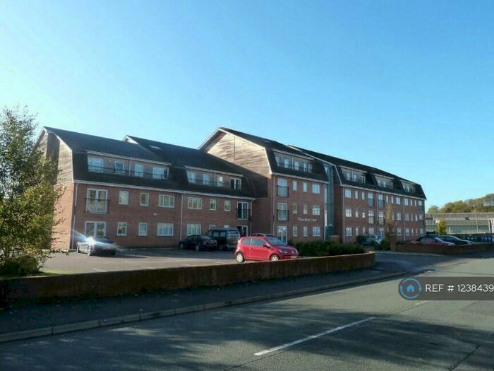 1 Bedroom Flat To Rent In Wince Brook Court, Middleton, M24
