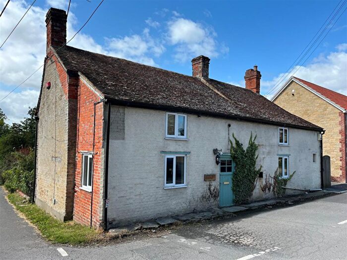 3 Bedroom Detached House For Sale In Milton On Stour, Gillingham, SP8