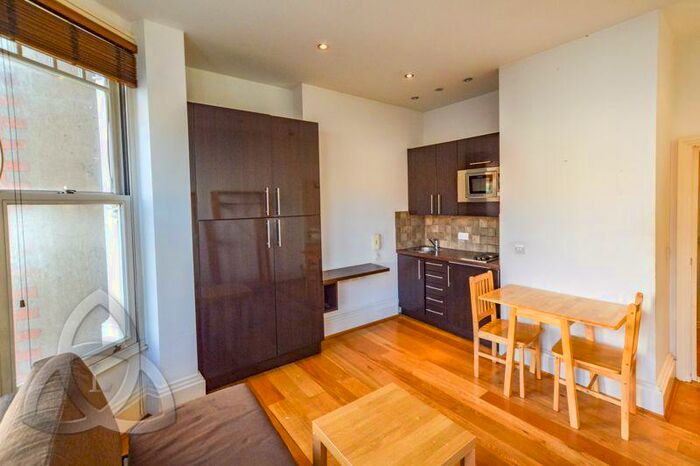 Studio To Rent In Inglewood Mansions - West End Lane, West Hampstead, NW6