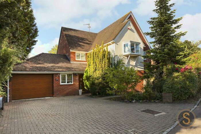 4 Bedroom Detached House To Rent In Brook Street, Aston Clinton, HP22