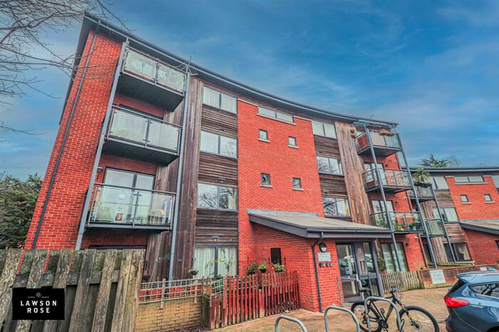 2 Bedroom Flat To Rent In Bill Sargent Crescent, Portsmouth, PO1