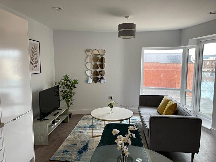 1 Bedroom Flat To Rent In Dover Court, Dominion Road, Southall, Greater London, UB2