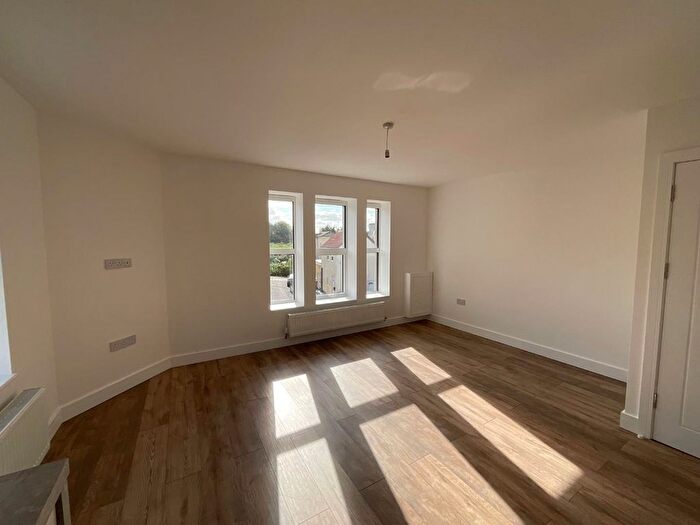 2 Bedroom Flat To Rent In Bell Hill Road, St George, Bristol, BS5