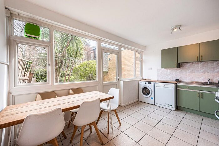 3 Bedroom Terraced House To Rent In Renfrew Road, SE11
