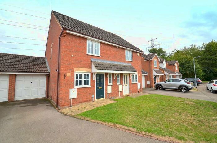 2 Bedroom Semi-Detached House To Rent In Lodge Way, Irthlingborough, Wellingborough, Northamptonshire, NN9