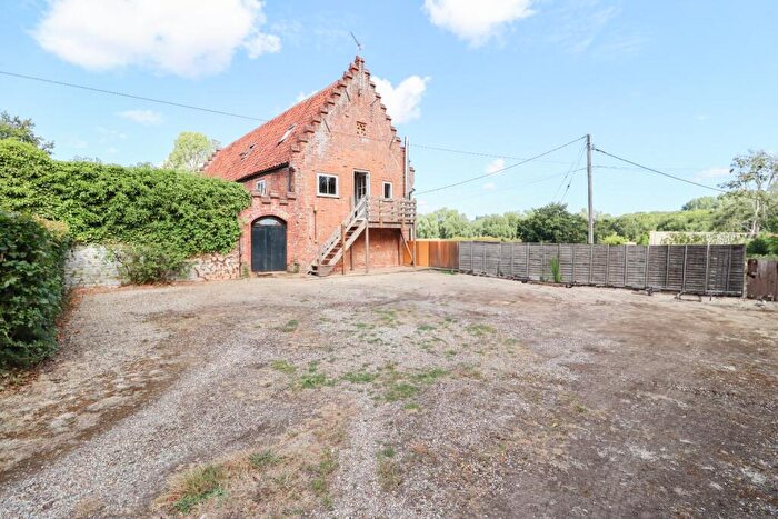 3 Bedroom Coach House To Rent In Fakenham Road, Thursford, NR21