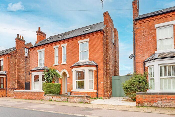 4 Bedroom Semi-Detached House For Sale In Stratford Road, West Bridgford, Nottinghamshire, NG2