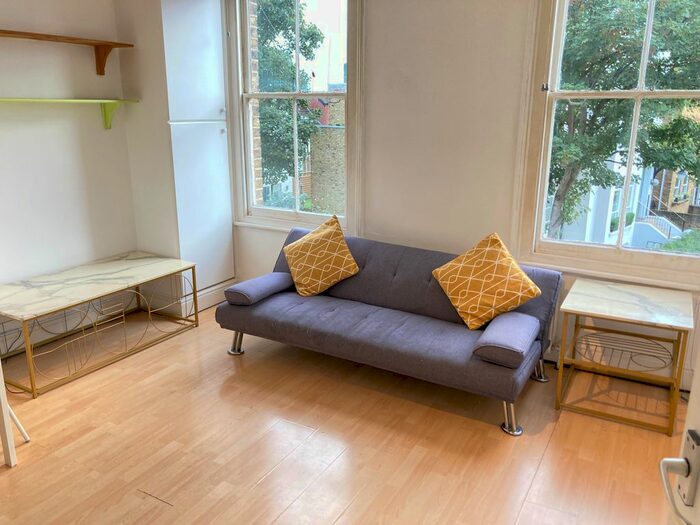 2 Bedroom Flat To Rent In Very Near Argyle Road Area, Ealing West, W13