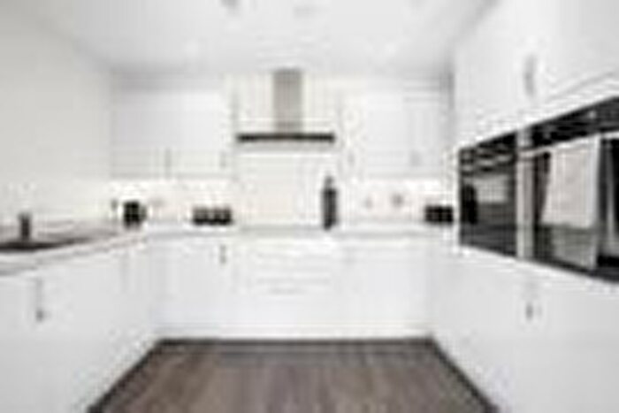 2 Bedroom Flat For Sale In Arthur Ashby Court, Chelmsford, CM1