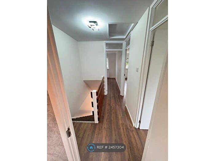 3 Bedroom Semi-Detached House To Rent In Channel Close, Hounslow, TW5