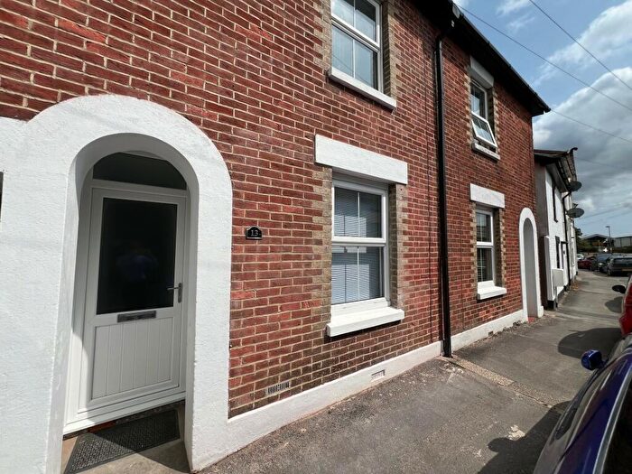2 Bedroom Terraced House To Rent In Ringwood, BH24