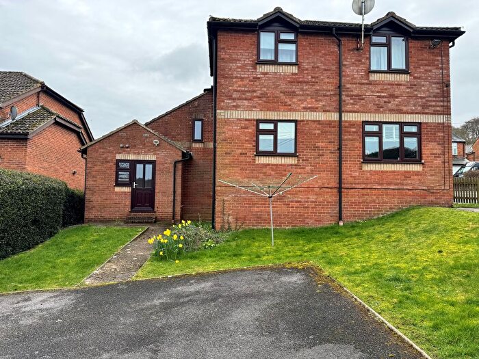 1 Bedroom Maisonette To Rent In King Street, Piddington, HP14