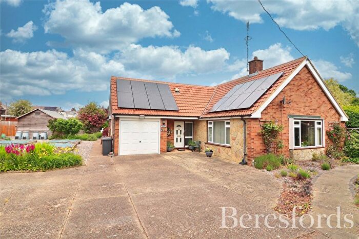 3 Bedroom Bungalow To Rent In Post Office Road, Broomfield, CM1