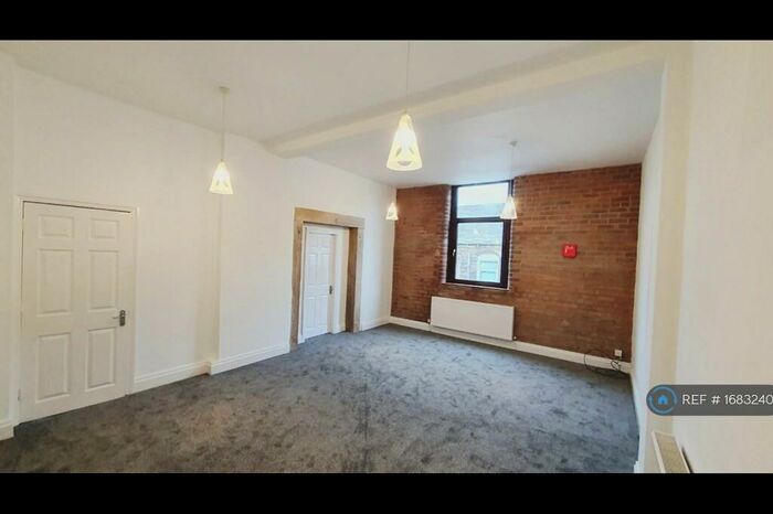 2 Bedroom Flat To Rent In Station Road, Accrington, BB5