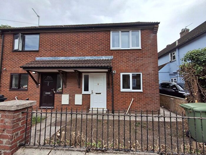 2 Bedroom Semi Detached House To Rent In Warminster, BA12