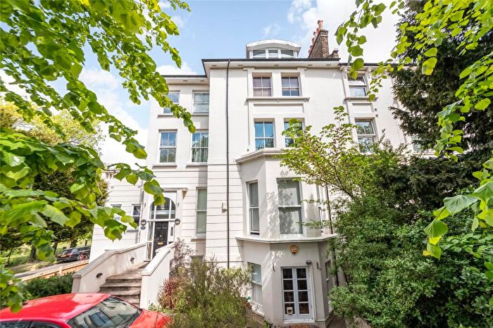 3 Bedroom Apartment For Sale In Lancaster Road, South Norwood, SE25