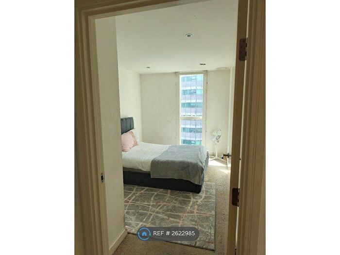 1 Bedroom Flat To Rent In Saffron Central Square, Croydon, CR0