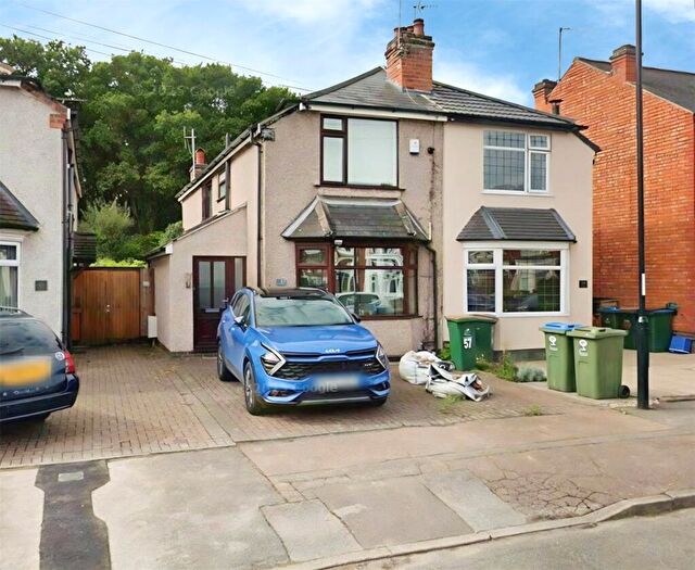 3 Bedroom Semi-Detached House To Rent In Whoberley Avenue, Whoberley, Coventry, CV5
