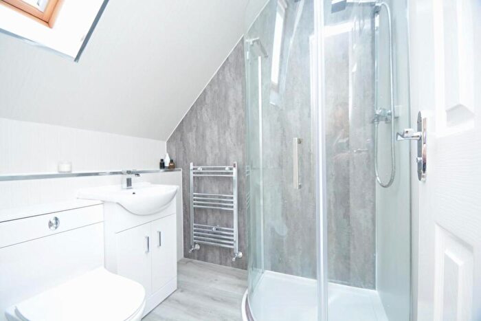 3 Bedroom End Of Terrace House For Sale In Leyland Road, Bathgate, West Lothian, EH48