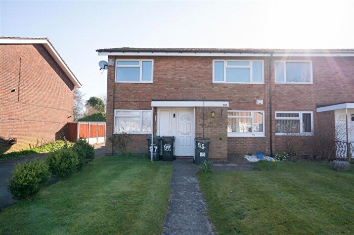 2 Bedroom Maisonette To Rent In Selby Close, Yardley, Birmingham, B26