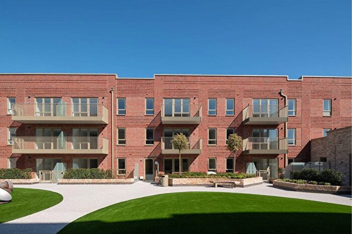 1 Bedroom Flat For Sale In South Oxhey Central, Watford, WD19