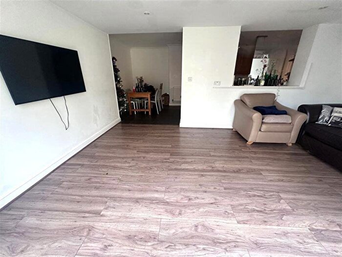6 Bedroom Semi-Detached House To Rent In West City, NR5
