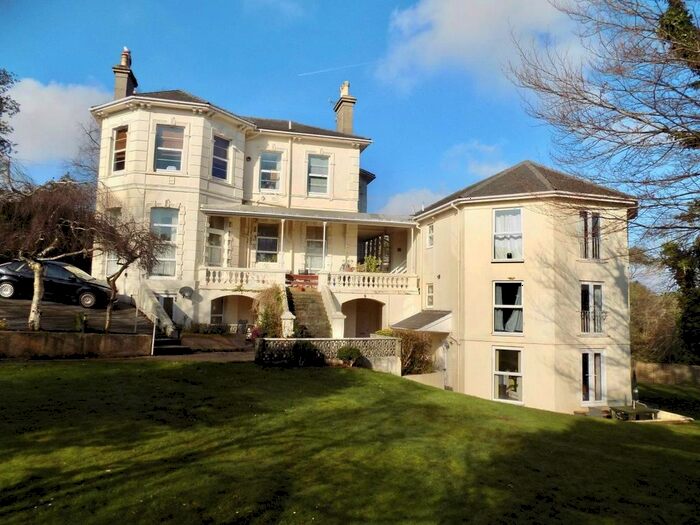 1 Bedroom Flat To Rent In Barrington House, Barrington Road, Torquay, TQ1