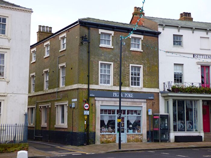 1 Bedroom Flat To Rent In Bank Lane, Caistor, LN7