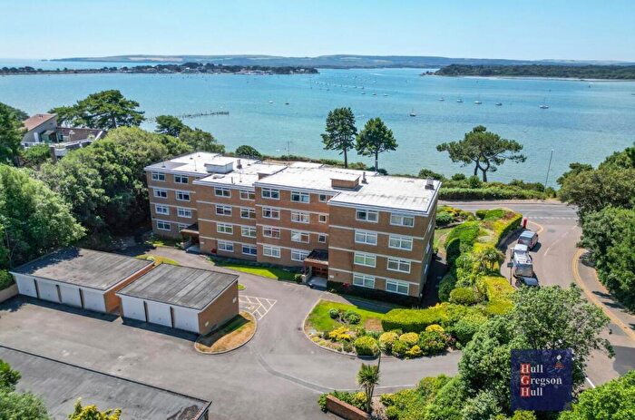 3 Bedroom Apartment For Sale In Sandbanks Road, Poole, BH14
