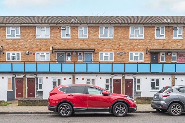 2 Bedroom Maisonette For Sale In Carnac Street, West Norwood, London, SE27