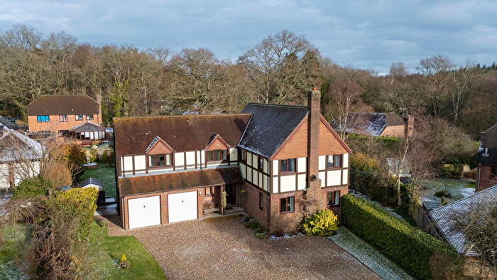 5 Bedroom Detached House For Sale In Blindmans Gate, Woolton Hill, Newbury, RG20