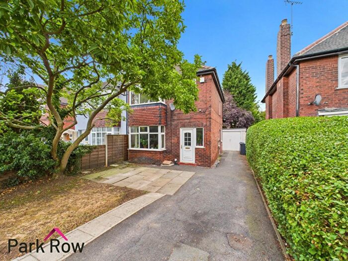 3 Bedroom Semi-detached House For Sale In Sutton Lane, Byram, Knottingley, WF11