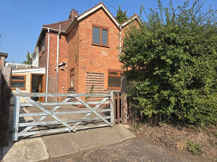 3 Bedroom Semi-Detached House To Rent In Grove Lane, Sutton Coldfield, Sutton Coldfield, B76