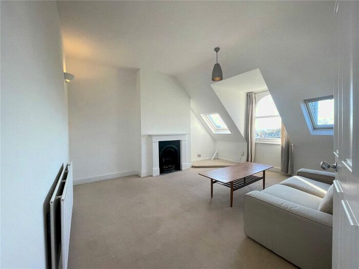 1 Bedroom Flat To Rent In Albany Road, London, N4