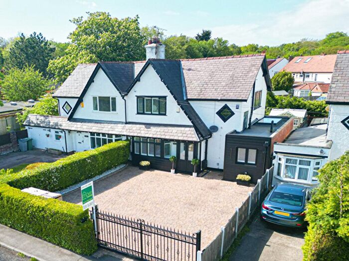 3 Bedroom Semi-Detached House For Sale In Storeton Lane, Wirral, CH61