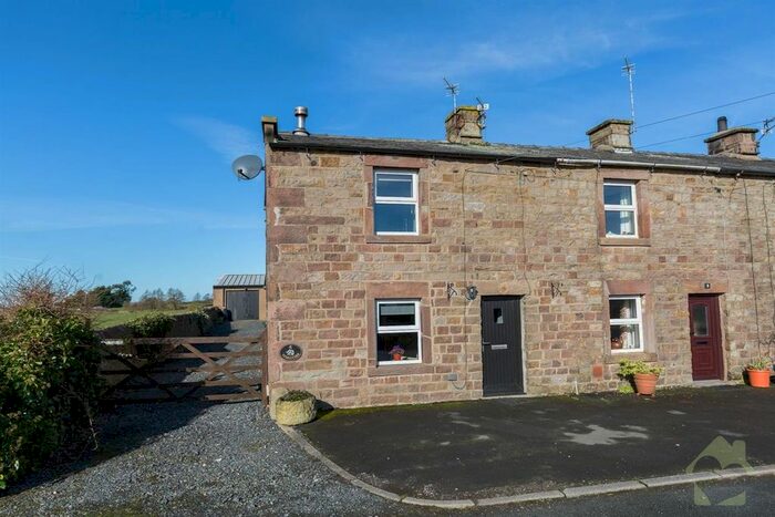 2 Bedroom End Of Terrace House For Sale In Stable Yard Cottages, Dolphinholme, Lancaster, LA2