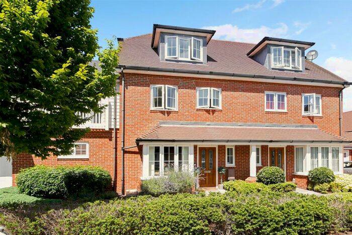 4 Bedroom House To Rent In The Boulevard, Bersted, PO21