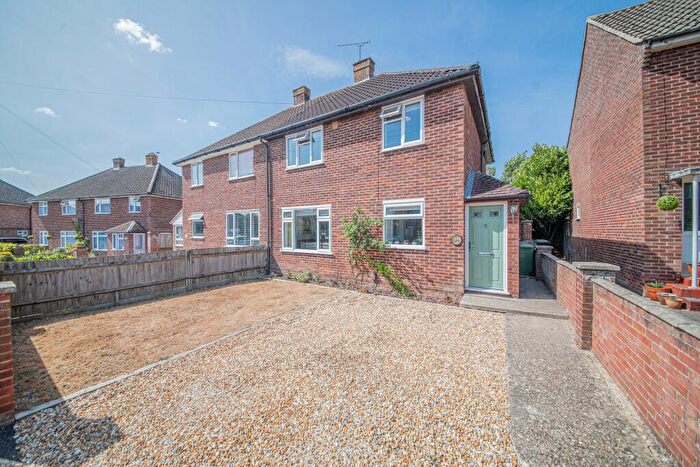 3 Bedroom Semi-Detached House For Sale In Monks Way, Eastleigh, Hampshire, SO50