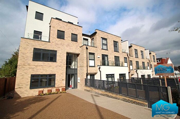 1 Bedroom Apartment To Rent In Waterfall Road, New Southgate, N11