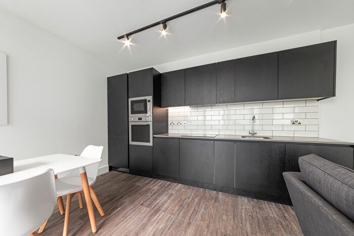 1 Bedroom Flat To Rent In Victoria Road, Acton, W3
