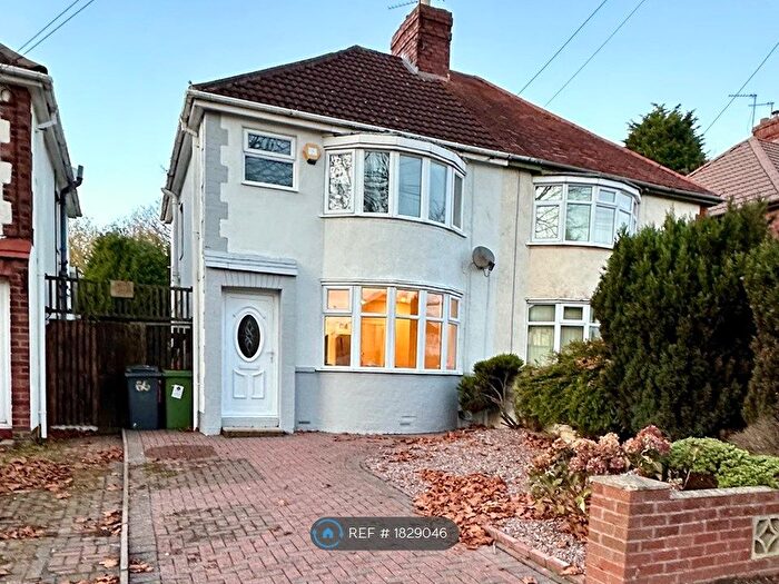 3 Bedroom Semi-Detached House To Rent In Inchlaggan Road, Wolverhampton, WV10