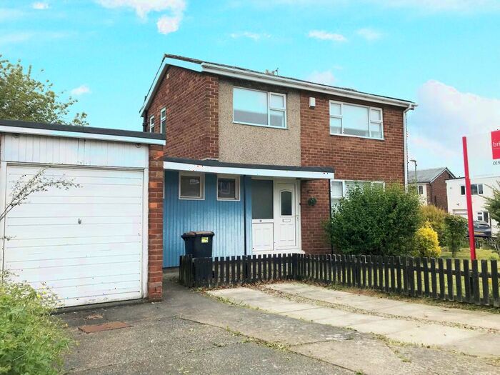 2 Bedroom House To Rent In Moor Crescent, Gilesgate, DH1