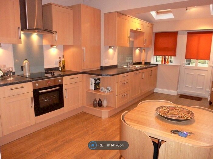 2 Bedroom End Of Terrace House To Rent In Wilmot Road, Ilkley, LS29