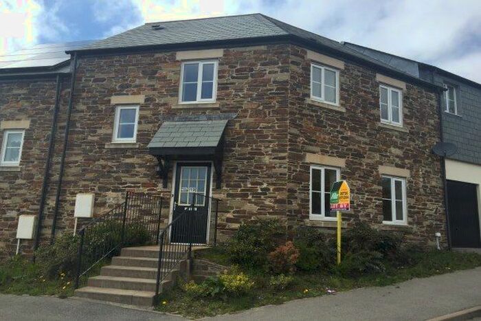 3 Bedroom Property To Rent In Gwithian Road, St. Austell, PL25