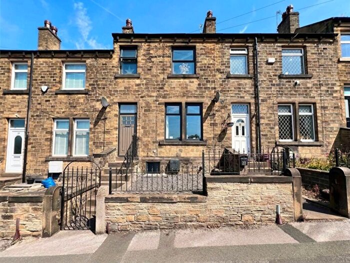 2 Bedroom Terraced House For Sale In Wakefield Road, Fenay Bridge, HD8