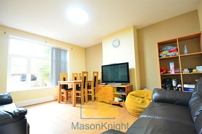 7 Bedroom Semi-Detached House To Rent In Gibbins Road, Selly Oak, B29