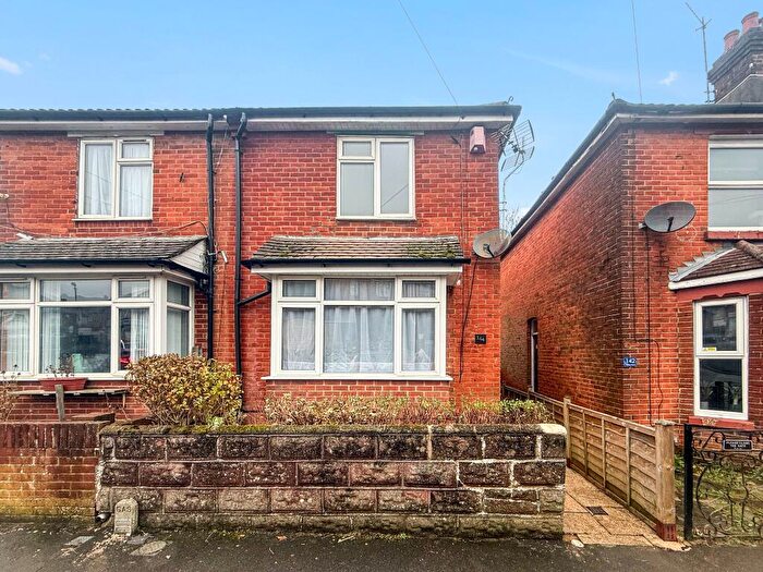 3 Bedroom Semi-Detached House To Rent In Percy Road, Regents Park, SO16