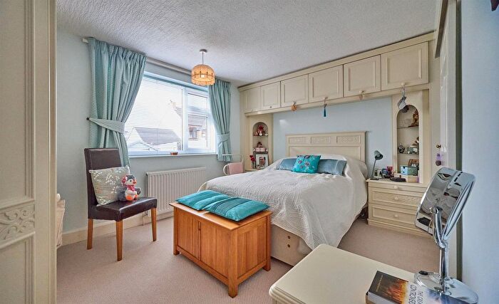 2 Bedroom Detached Bungalow For Sale In Hazel Way, Barwell, Leicester, LE9