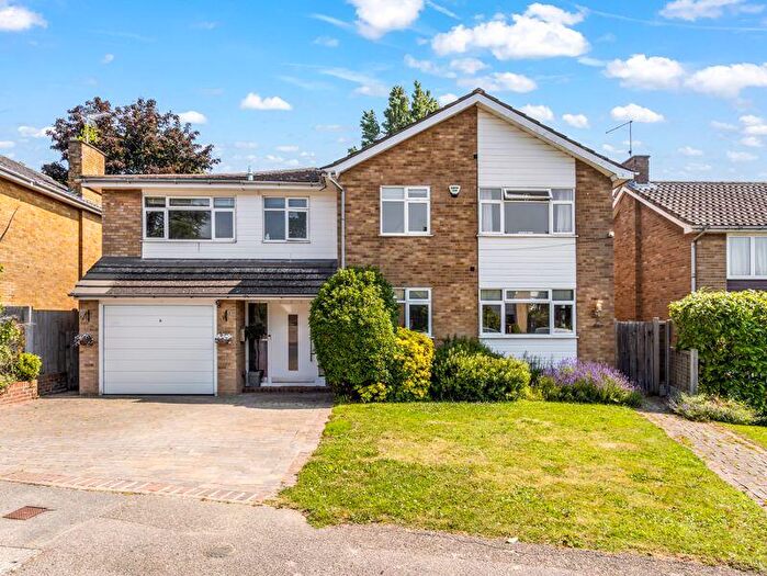 6 Bedroom Detached House For Sale In High Ridge, Cuffley, EN6