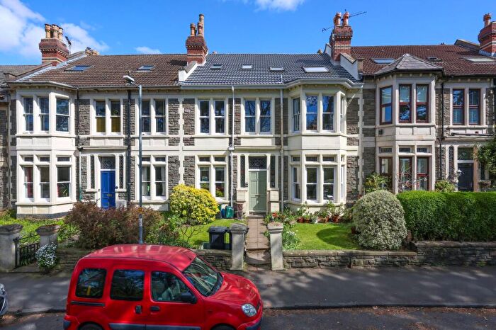2 Bedroom Flat For Sale In Sommerville Road, Bristol, BS7
